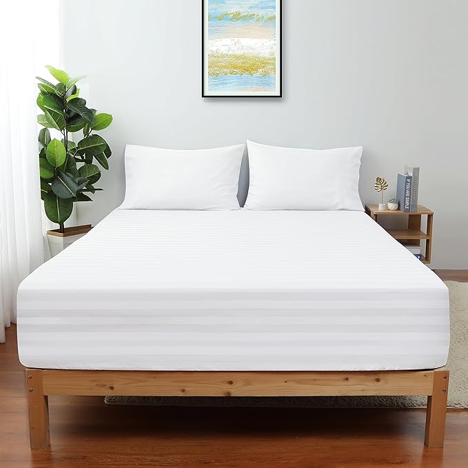 Fitted sheets ( White Striped )