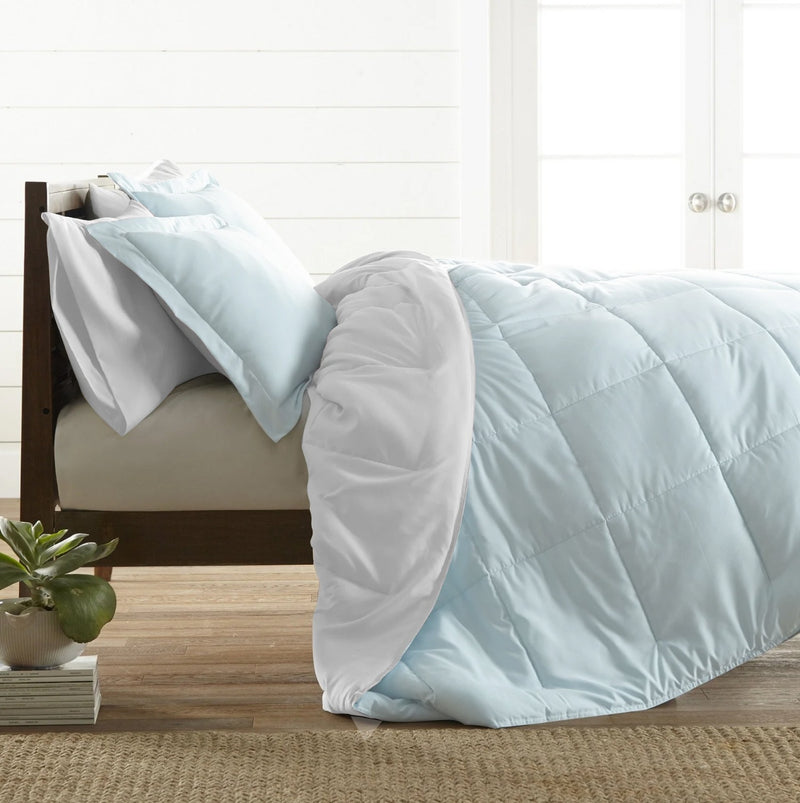 Dyed Reversible Comforter (Baby Blue & White)